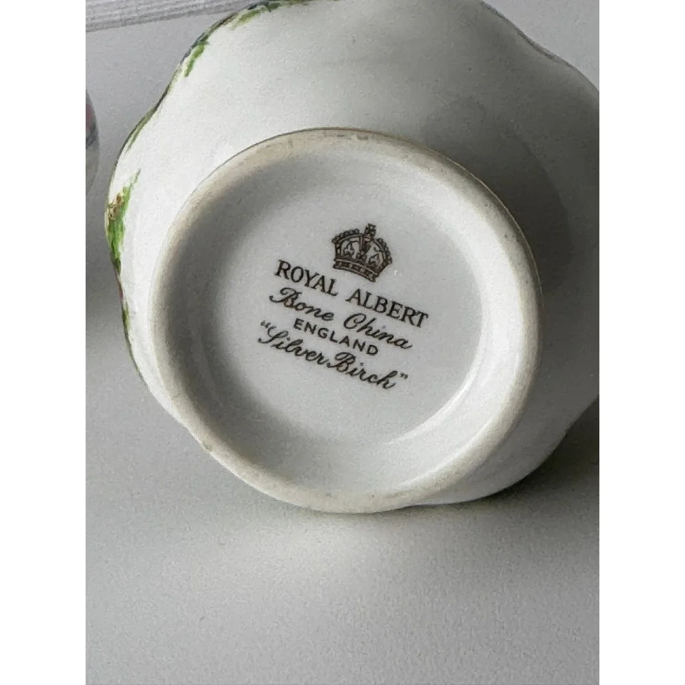 Royal Albert beautiful vintage
